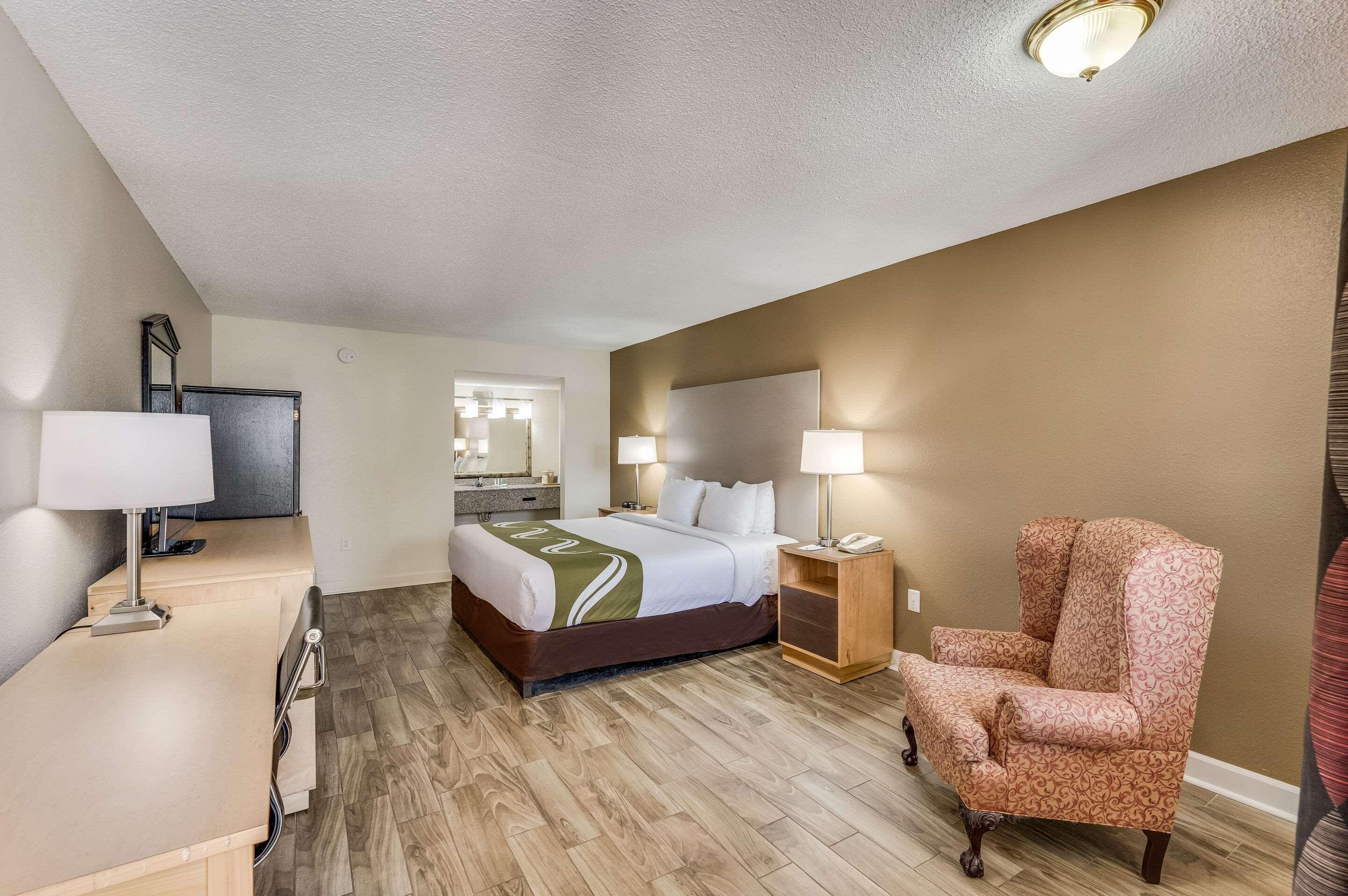 Quality Inn & Suites Hot Springs-Lake Hamilton Ngoại thất bức ảnh
