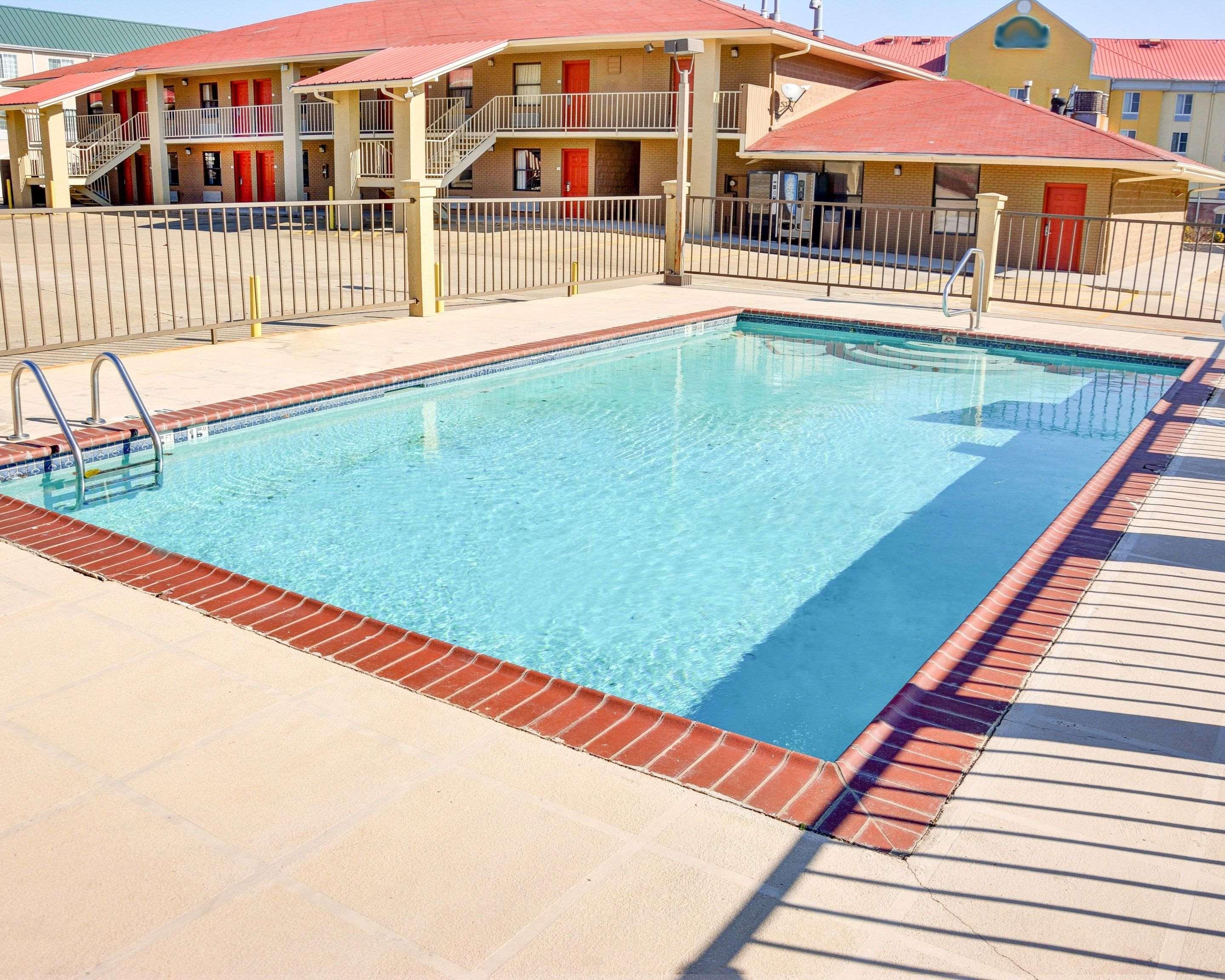 Quality Inn & Suites Hot Springs-Lake Hamilton Ngoại thất bức ảnh