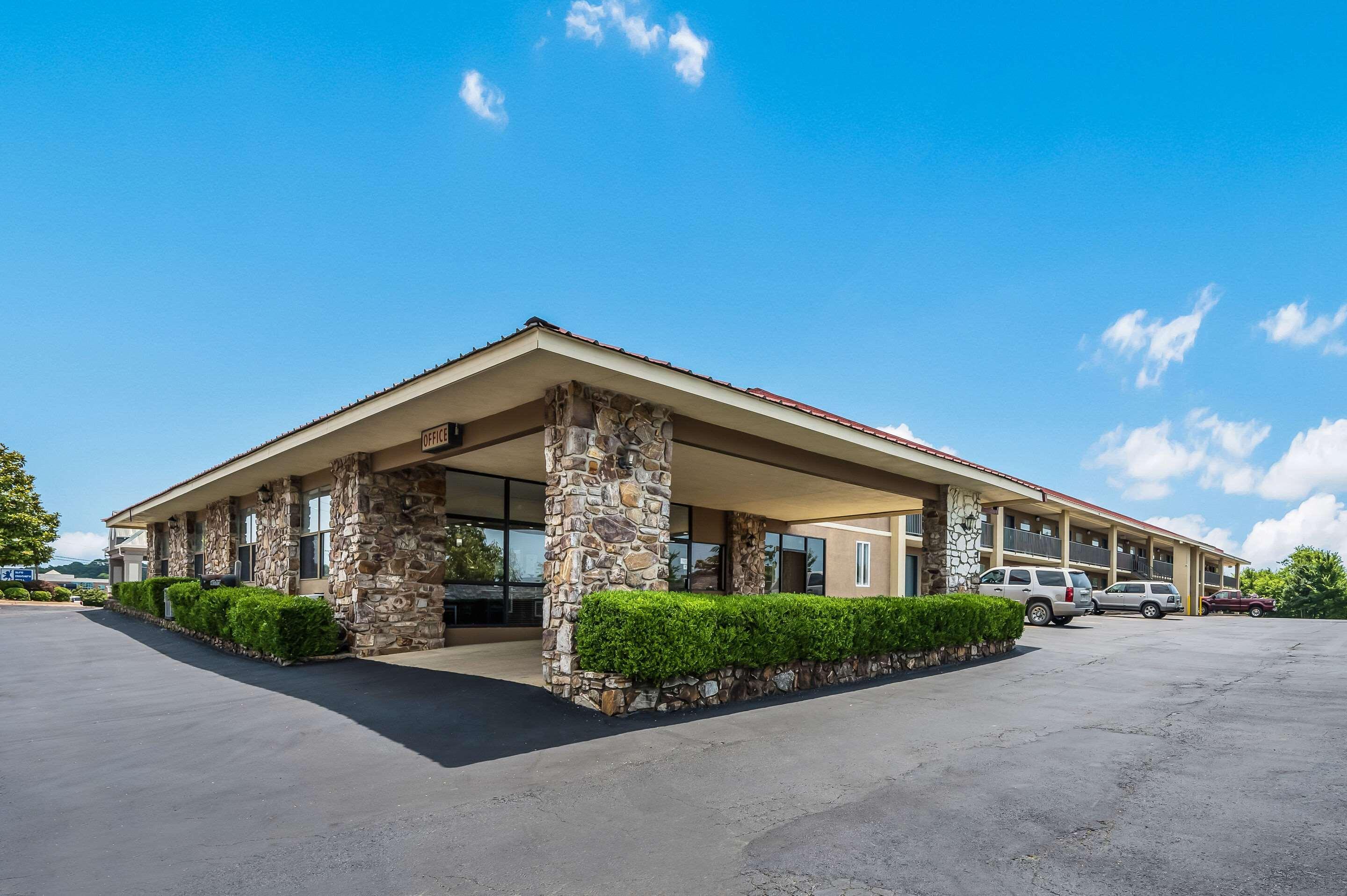 Quality Inn & Suites Hot Springs-Lake Hamilton Ngoại thất bức ảnh
