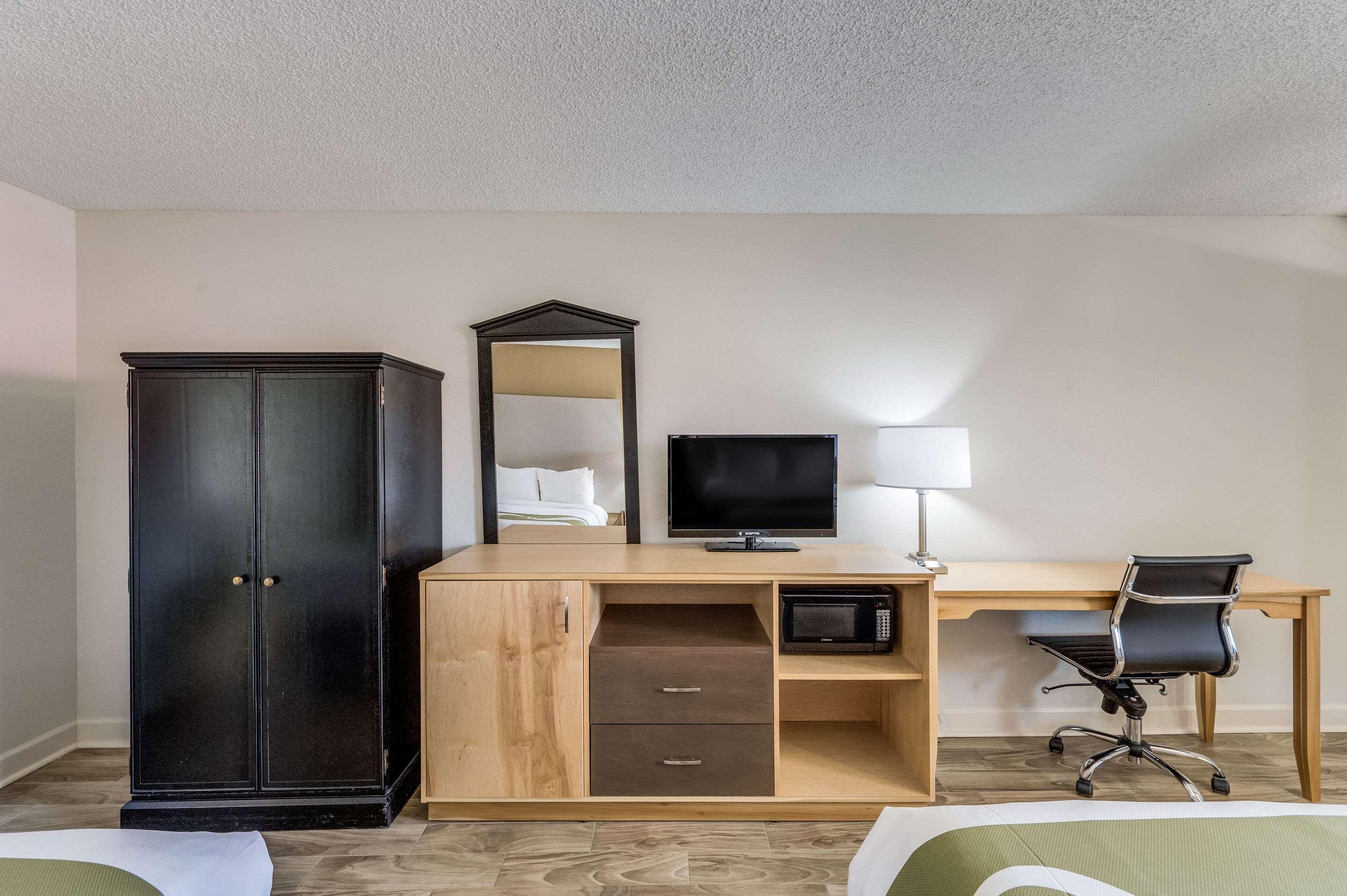 Quality Inn & Suites Hot Springs-Lake Hamilton Ngoại thất bức ảnh